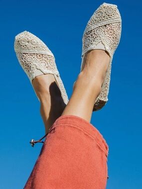 TOMS Crochet Slip-On Flat in Cream